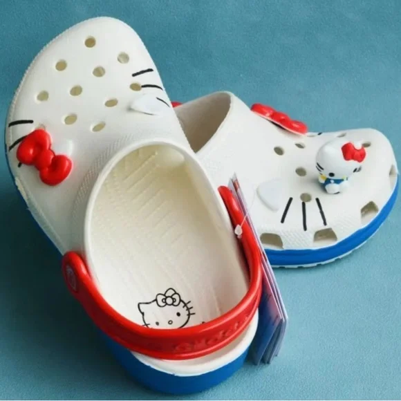 Hello Kitty Kids Clogs - White and Blue Size W9 - Picture 1 of 2